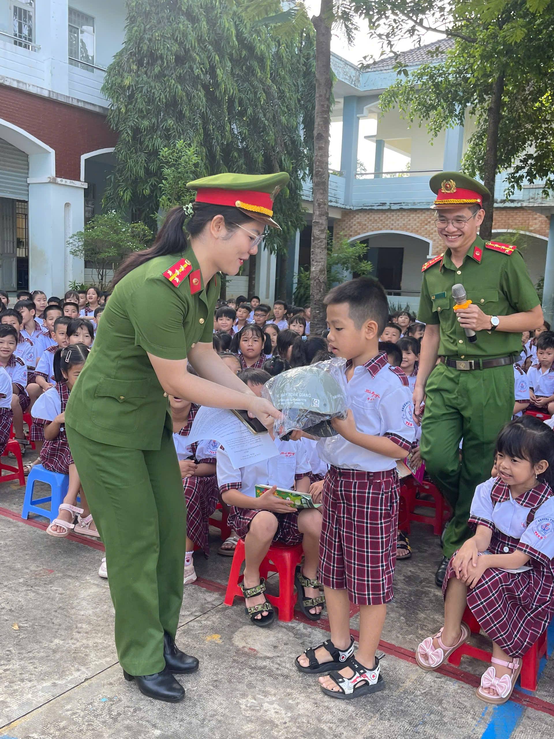 anh tin bai